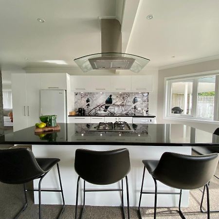 Villa The Great Escape, Luxury Waterfront, Hottub Whitianga Esterno foto